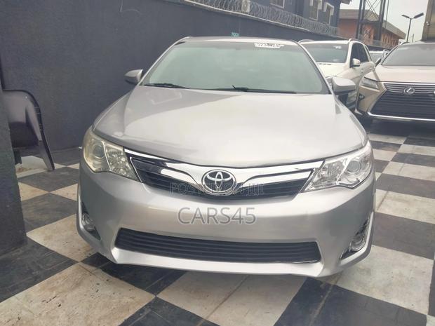 Toyota Camry 2012 Silver