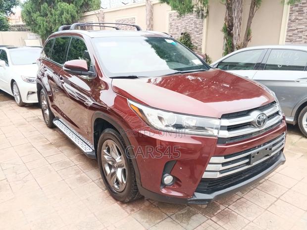Toyota Highlander 2017 Red