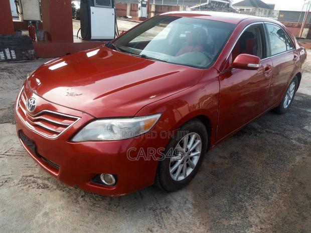 Toyota Camry 2010 Red