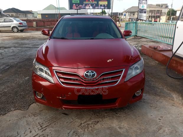 Toyota Camry 2010 Red