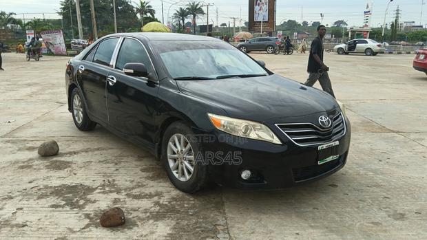 Toyota Camry 2011 Black
