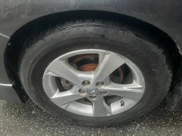 Toyota Corolla 2011 Gray