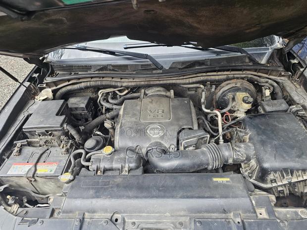 Nissan Patrol 5.6 2012 Black