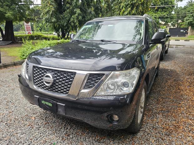 Nissan Patrol 5.6 2012 Black