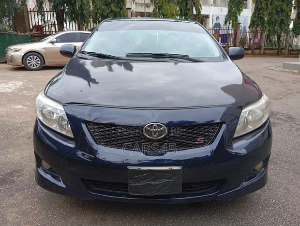 Toyota Corolla 2010 Blue