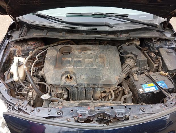 Toyota Corolla 2010 Blue