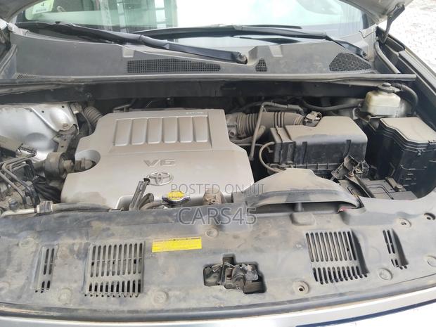 Toyota Highlander 2012 Silver