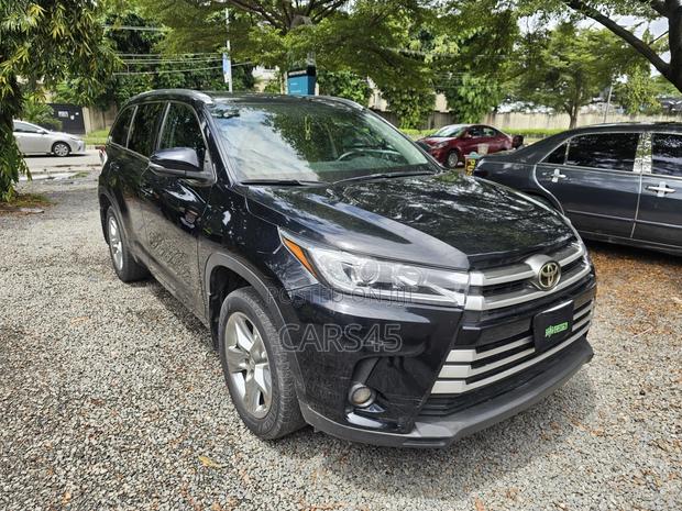 Toyota Highlander 2015 Black