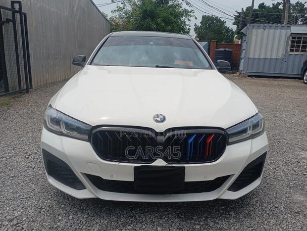 BMW 528i 2011 White