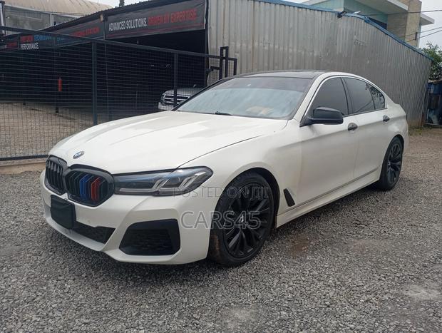 BMW 528i 2011 White