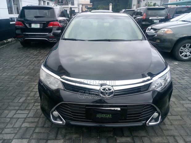 Toyota Camry 2017 Black