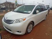 Toyota Sienna 2015 White for sale