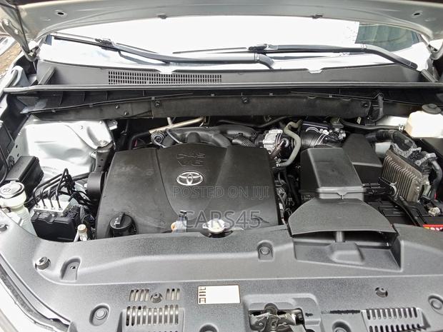 Toyota Highlander Limited 4x4 V6 (3.5L 6cyl 8A) 2018 Silver
