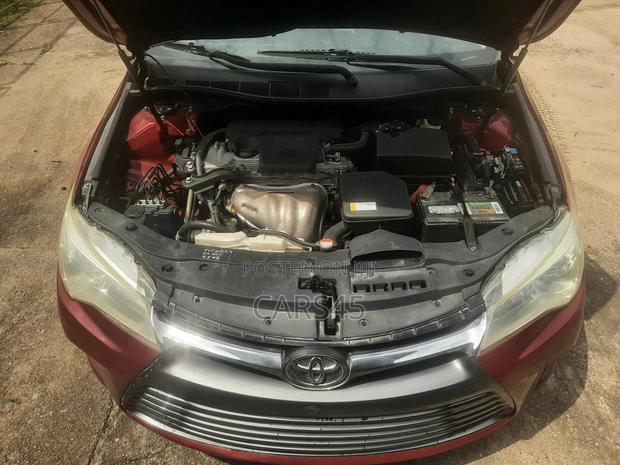 Toyota Camry 2016 Red