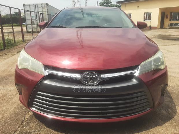 Toyota Camry 2016 Red