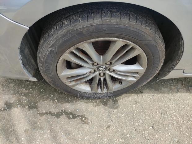 Toyota Camry 2017 Silver