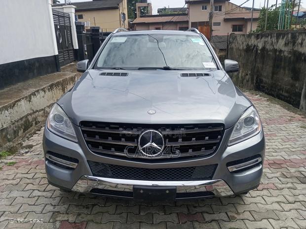 Mercedes-Benz M Class 2012 Silver