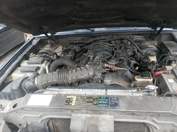 Ford Explorer 2005 Brown