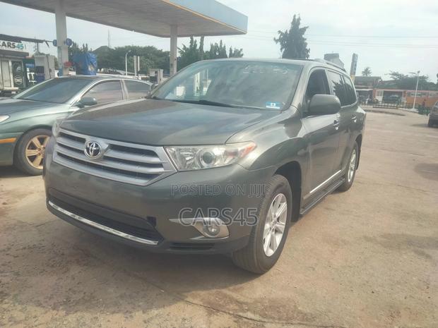 Toyota Highlander 2012 Green