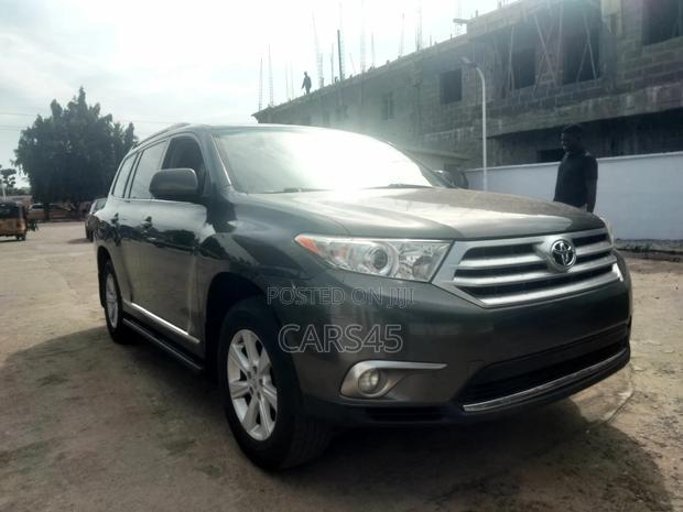 Toyota Highlander 2012 Green