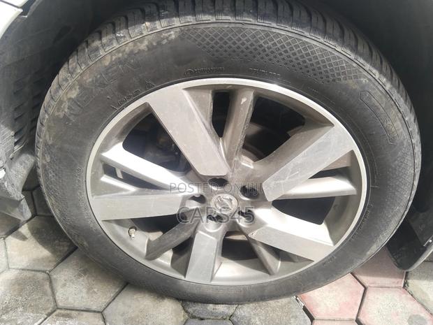 Nissan Pathfinder 2015 White