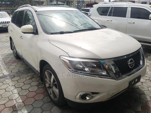 Nissan Pathfinder 2015 White
