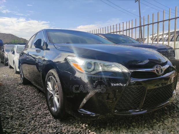 Toyota Camry 2016 Black