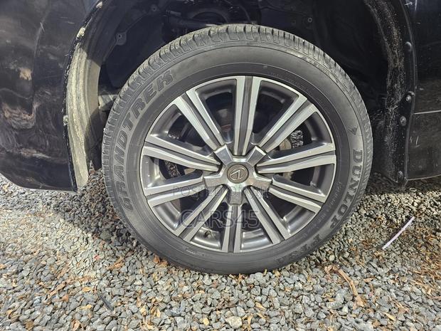 Lexus LX 570 (5 seats) AWD 2016 Black