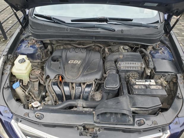 Hyundai Sonata 2011 Blue