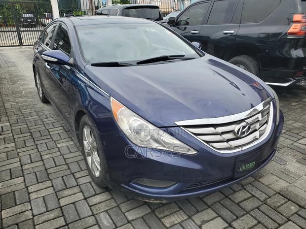 Hyundai Sonata 2011 Blue