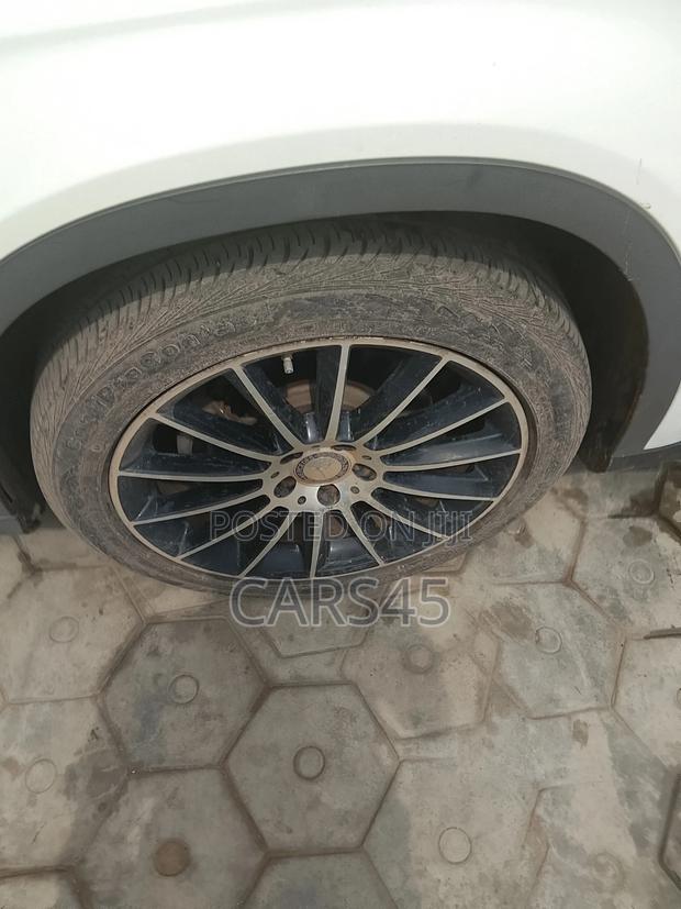 Mercedes-Benz GLA 250 2018 White