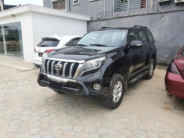 Toyota Land Cruiser 2012 Black
