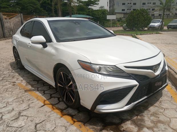 Toyota Camry 2018 Black