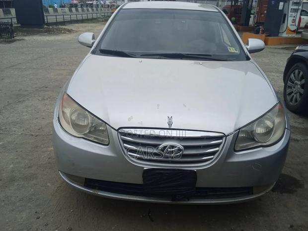 Hyundai Elantra 2010 Silver
