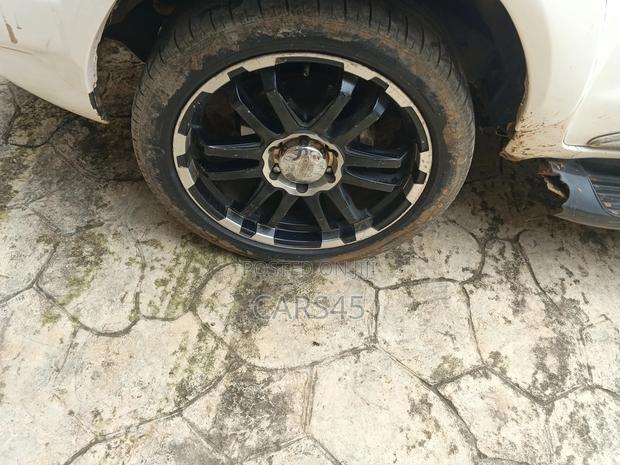 Toyota Hilux 2010 White