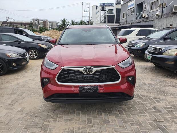 Toyota Highlander 2023 Red