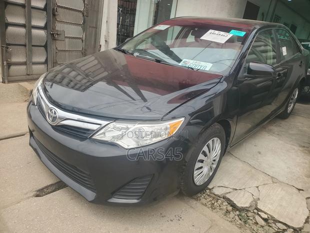 Toyota Camry LE 4dr Sedan (2.5L 4cyl 6A) 2014 Black