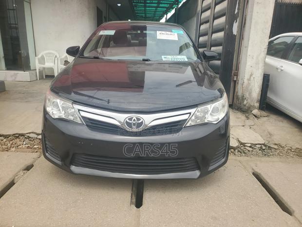 Toyota Camry LE 4dr Sedan (2.5L 4cyl 6A) 2014 Black