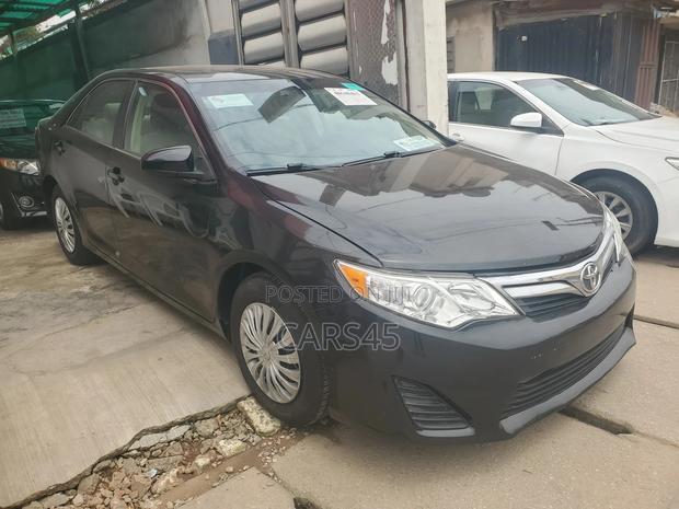 Toyota Camry LE 4dr Sedan (2.5L 4cyl 6A) 2014 Black