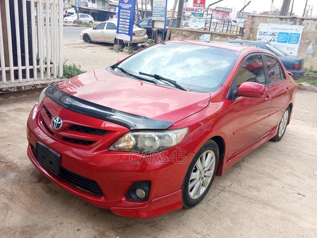 Toyota Corolla 2012 Red