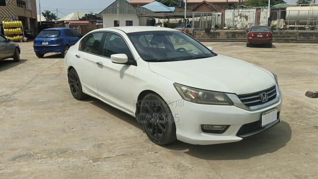 Honda Accord 2013 White