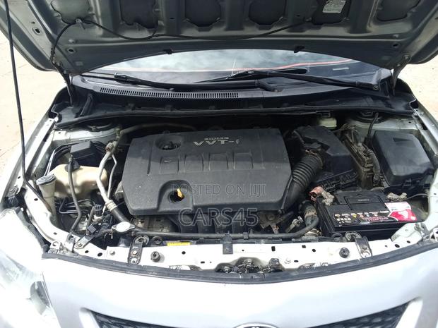 Toyota Corolla 1.8 Advanced 2009 Silver
