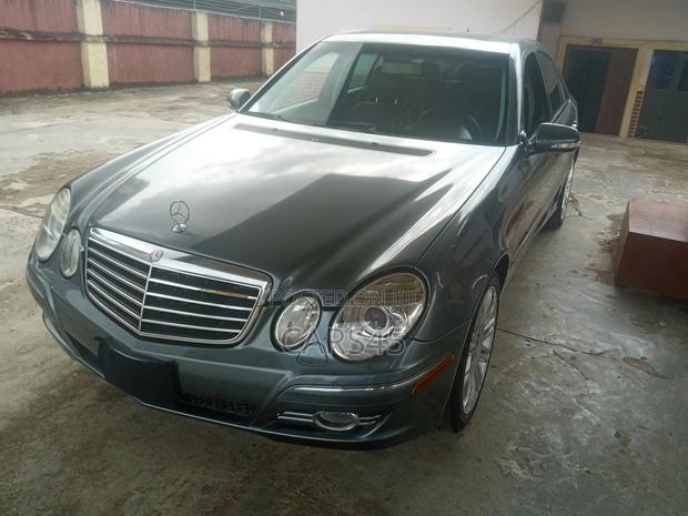 Mercedes-Benz E550 2008 Green