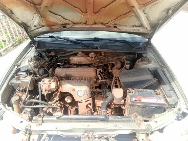 Toyota Camry 2000 Gray