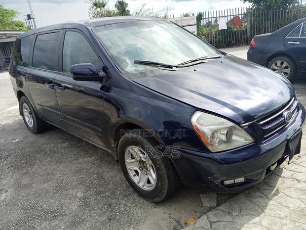 Kia Sedona 3.8 LX 2006 Blue