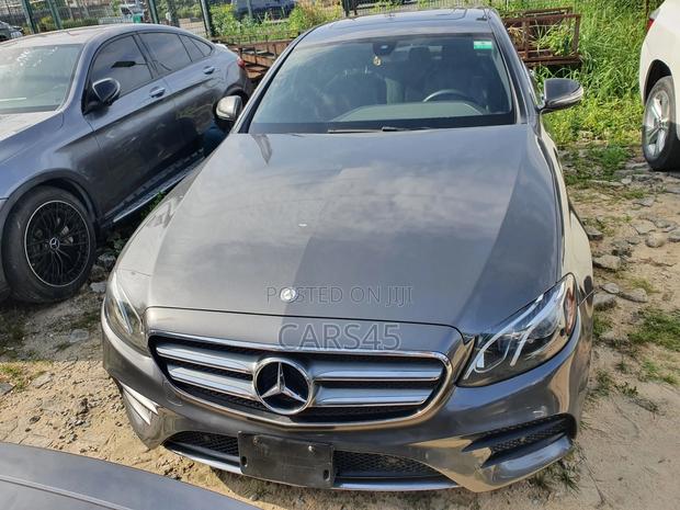 Mercedes-Benz E300 2017 Black