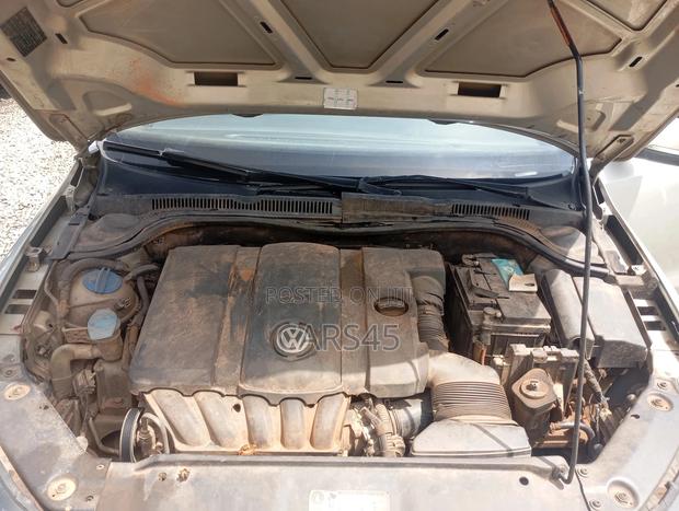 Volkswagen Jetta 2011 Gray