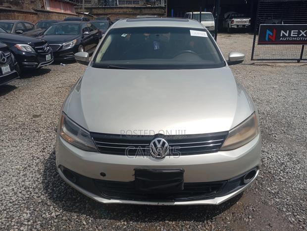 Volkswagen Jetta 2011 Gray