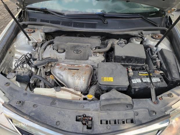 Toyota Camry 2014 Silver