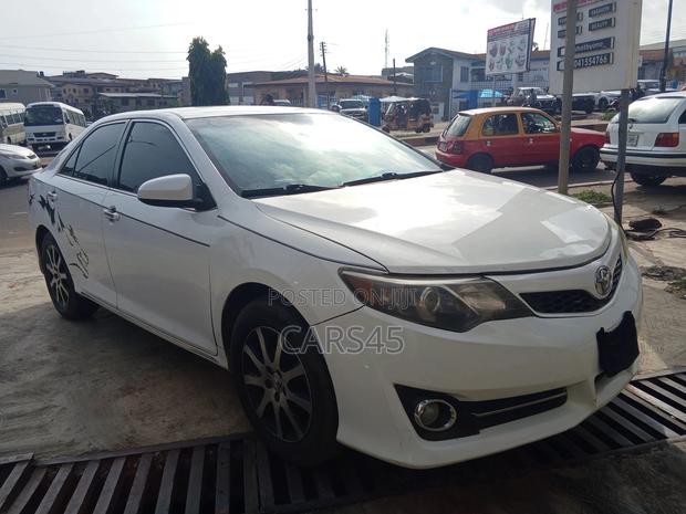 Toyota Camry 2014 White